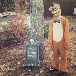 Five nights at Freddy’s Halloween costume .